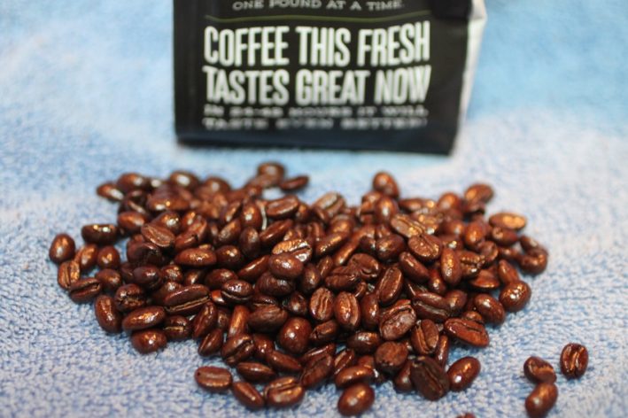 Artis Coffee Beans Artis Coffee Beans outside of package