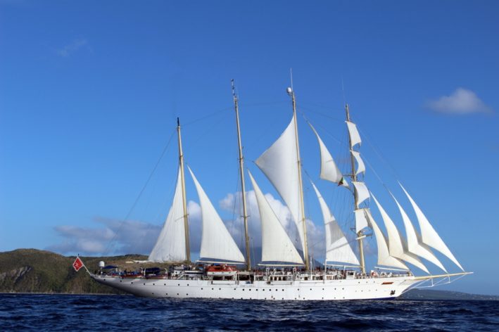 Star Clipper in South Friar's Bay, St. Kitts (1280x853)