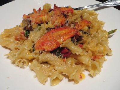 Yard House mac and cheese