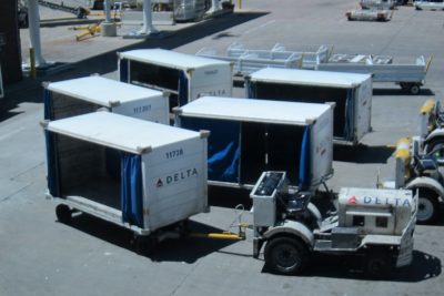 airplane luggage carts 2