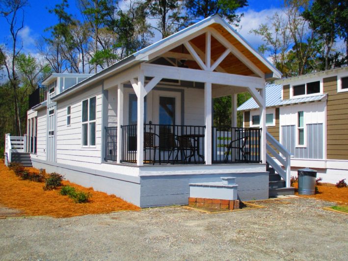 Cabins at CreekFire Motor Ranch for glamping and camping.