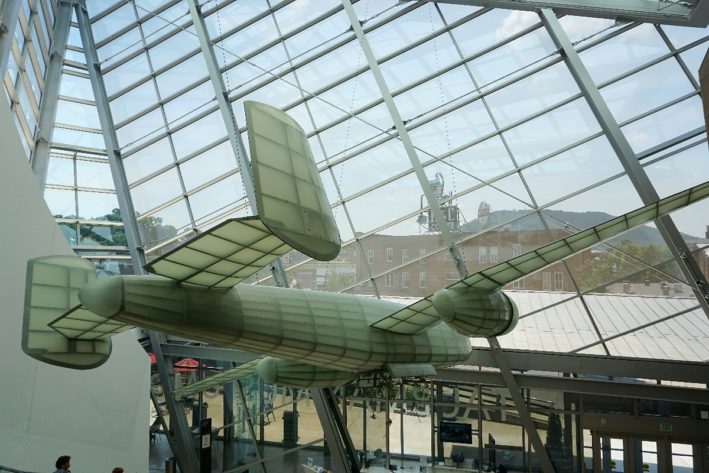 Where to eat in Roanoke Virginia is almost as important as what to see, like the Taubman Museum.