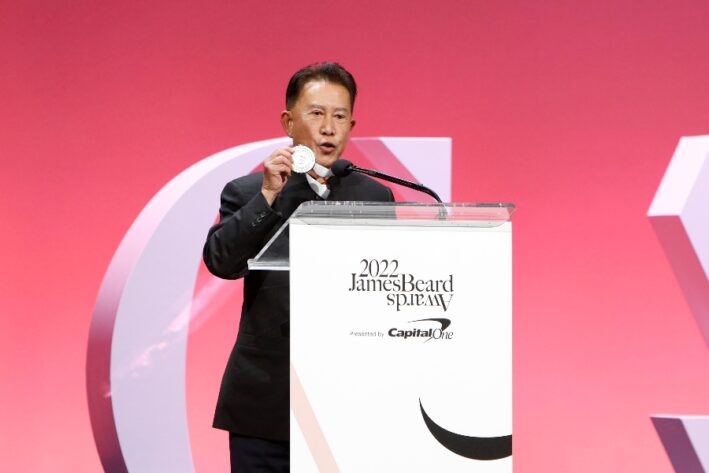 Chef Martin Yan accepts award.