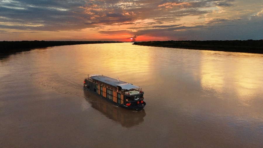The Aqua Nera is a cruise that makes a great gift
