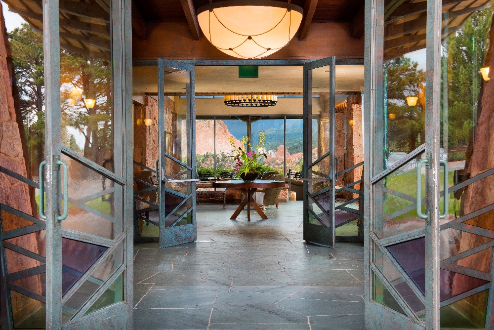 Entry way to Garden of the Gods lobby